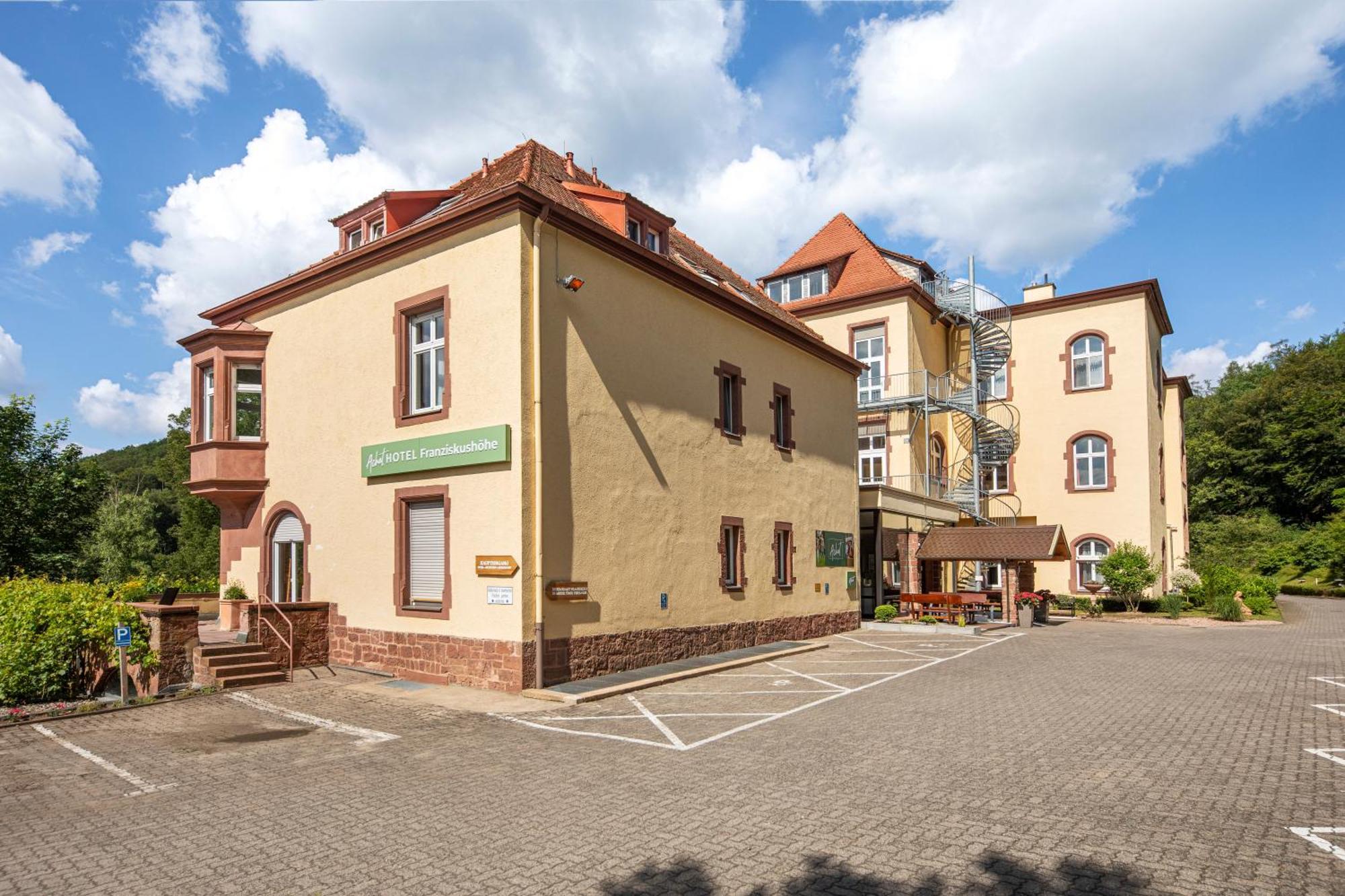 Roomingtons Hotel Franziskushoehe Lohr Dış mekan fotoğraf