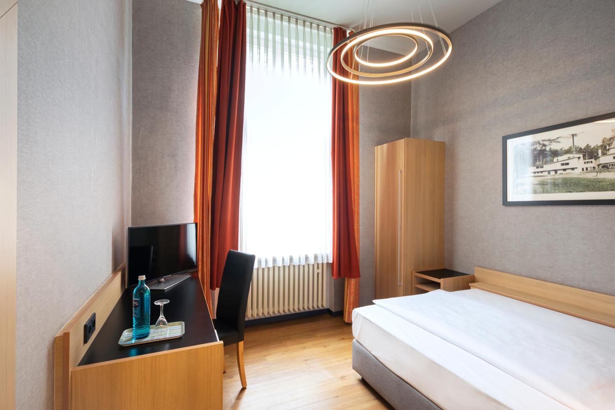 Roomingtons Hotel Franziskushoehe Lohr Dış mekan fotoğraf